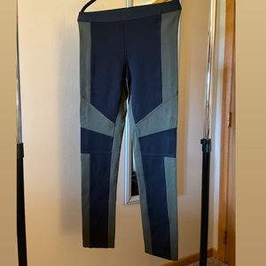 🌟3 for $15🌟BCBG leggings